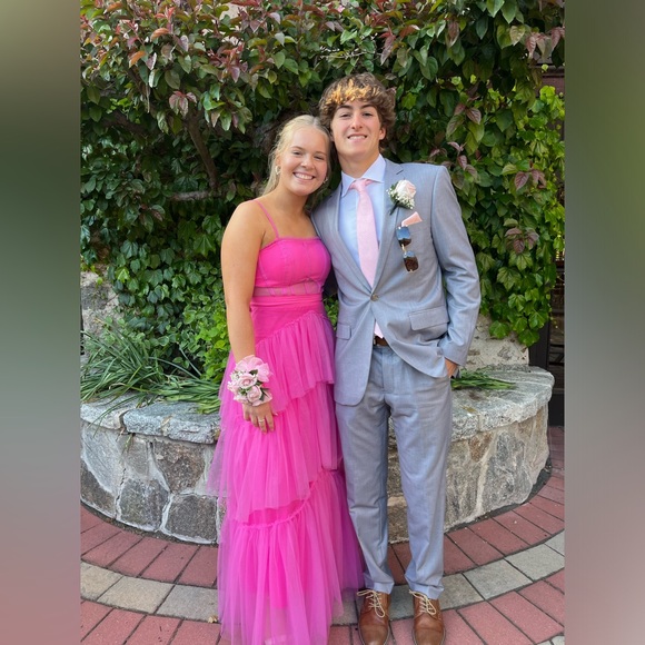 PINK TIERED PROM DRESS - Picture 1 of 4